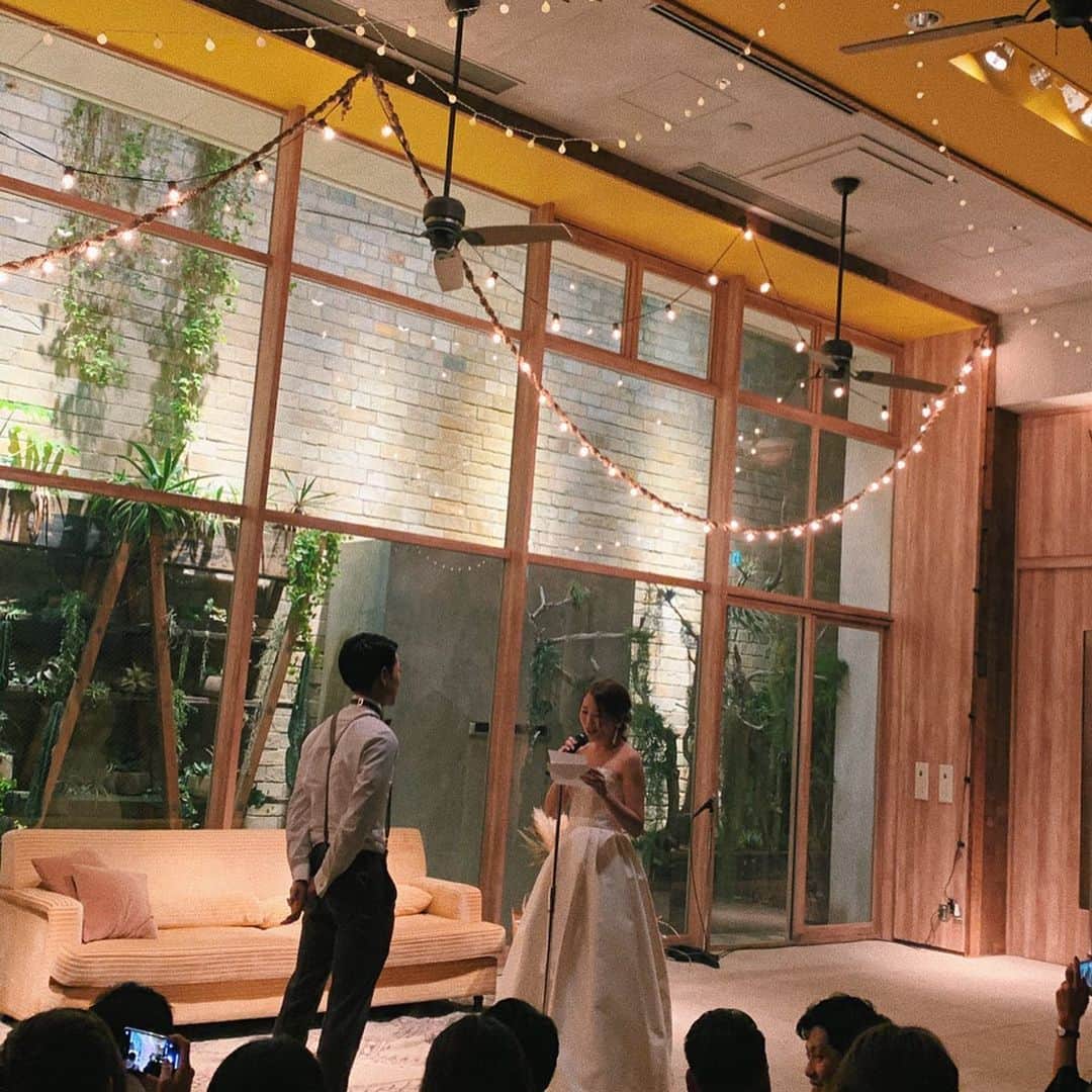 sayocoのインスタグラム：「可愛い可愛い先輩の結婚party👰🏻🌵💞 ・ りかこさんらしいオシャレであたたかいpartyでした😽💓 お二人の末永い幸せを願ってます。♡ ・ ・ 改めて結婚式って素晴らしいと思った〜〜🌟 ・ ・ #結婚式二次会 #thingsaoyama」