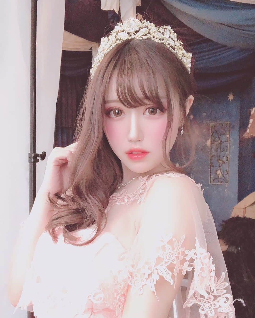白田まい（白玉ろぷ）のインスタグラム：「Princess💓👑 #白田まい #撮影会モデル #japanesegirls #时装 #时装模特 #模特  #コスプレイヤー自画撮り部 #コスプレ撮影 #被写体モデル #粉我」