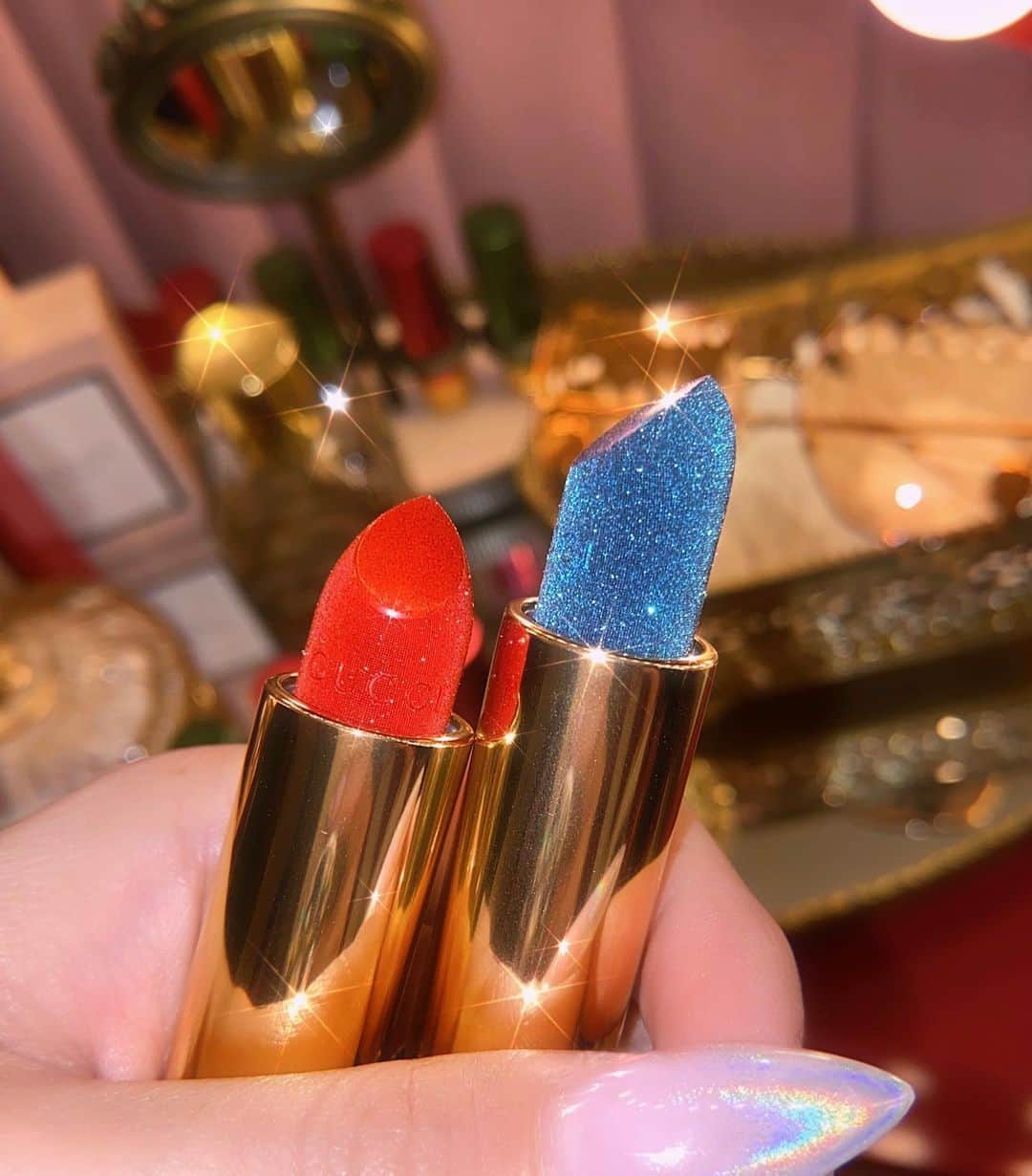 ポニーさんのインスタグラム写真 - (ポニーInstagram)「. Fun times with Gucci Beauty and Lotte Duty Free! Sneak peek of the Holiday Collection!  Goldie Red❤️ or Fay Turquoise💙 ? . @GucciBeauty @LotteDutyFree #GucciBeauty #GucciBeautySeoul .」11月8日 21時35分 - ponysmakeup