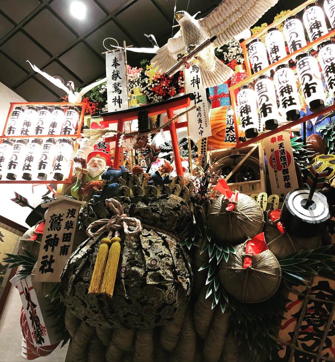 五箇公貴のインスタグラム：「#一の酉 #鷲神社 #酉の市」