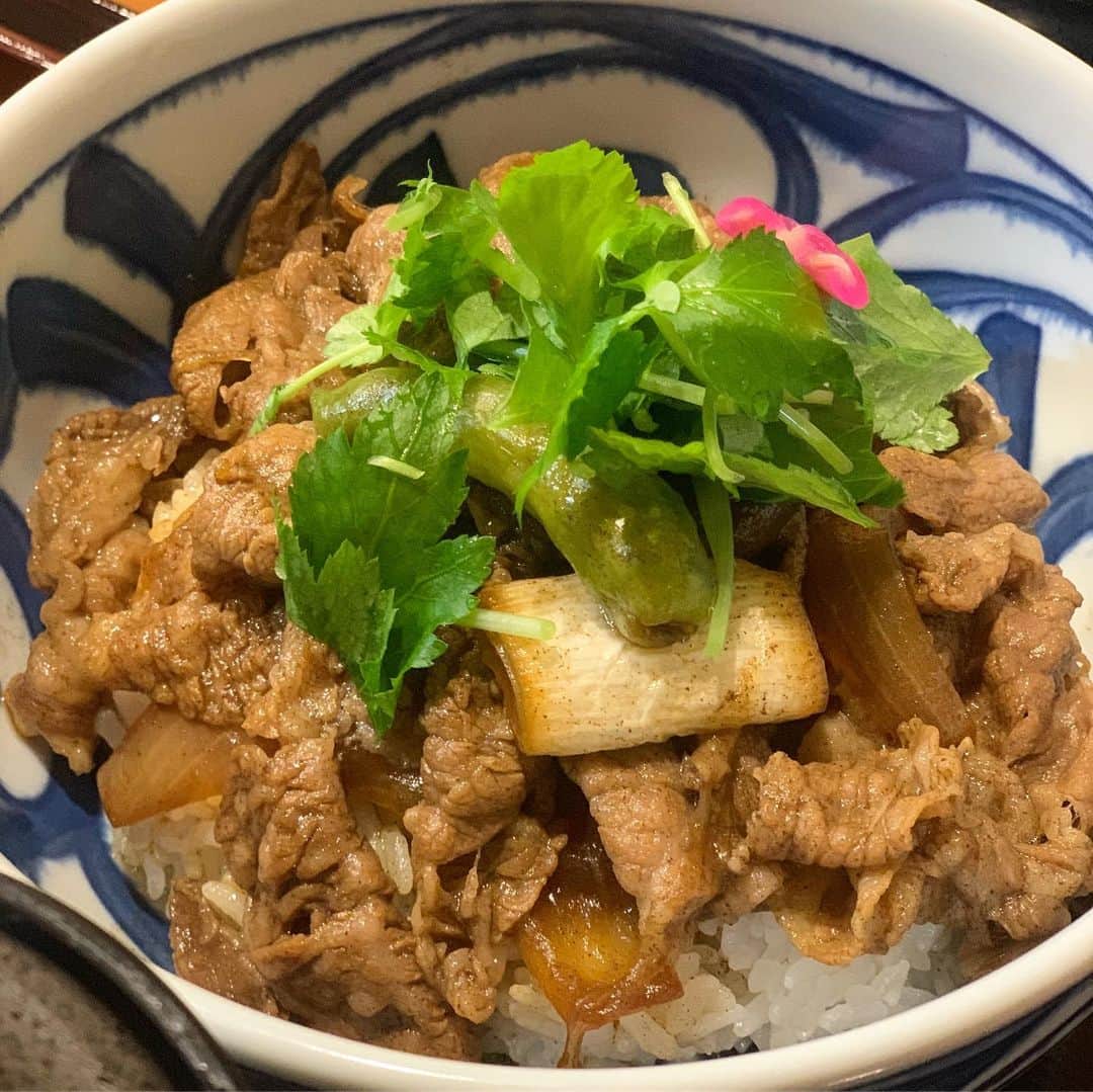 青山日和のインスタグラム