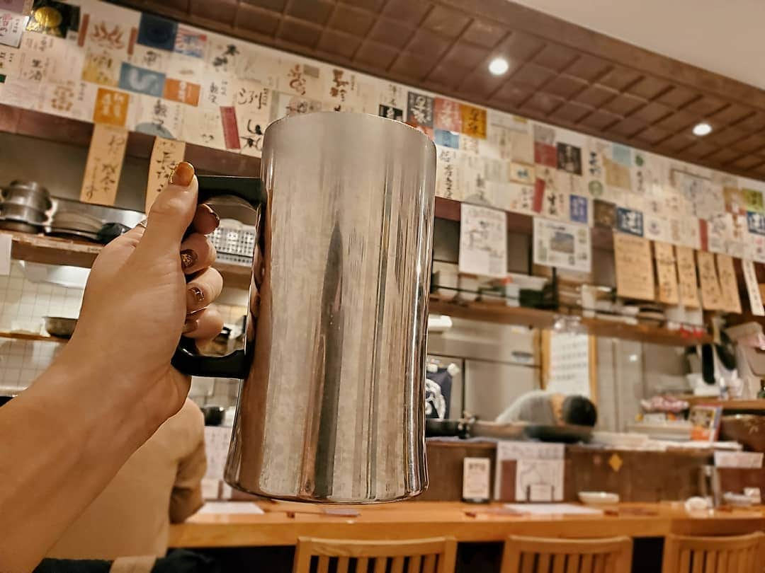 保坂玲奈さんのインスタグラム写真 - (保坂玲奈Instagram)「N A G O Y A 🍶 . 名古屋での晩御飯とバー🍷 . 沢山散策してお腹ぺこぺこになったので 円頓寺商店街にある ぽろ ホームメイドキッチンへ。 素敵なおばんざいと 日本酒が最高😍 . そのあとは帰りの新幹線の時間まで 日本酒バー Elevageへ 古民家をリノベした素敵空間🥰 立派な一枚板のカウンターで さきちゃんとしっぽり 生まれ年の熟成古酒を堪能😳 . . 帰る際の夜の名古屋駅も広くて綺麗だったな😳 . . . #ナゴヤおモしろード #名古屋 #NAGOYA #観光 #名古屋観光 #円頓寺商店街 #PR #名古屋駅 #renaotravel_nagoya #renaotravel_aichi」11月8日 22時20分 - __renao_0707