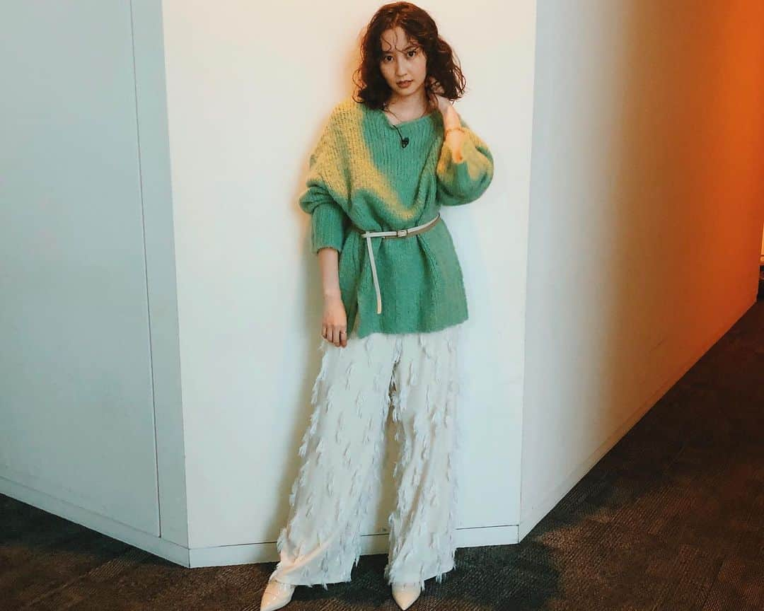 河北麻友子さんのインスタグラム写真 - (河北麻友子Instagram)「FASHION TOP&PANTS: KBF BELT: SENSE OF PLACE  HEELS: Diana ACCESSORIES:  KATSURA HATSUSHIKA bespoke fine jewelry  #FASHION #衣装」11月8日 22時22分 - mayukokawakitaofficial