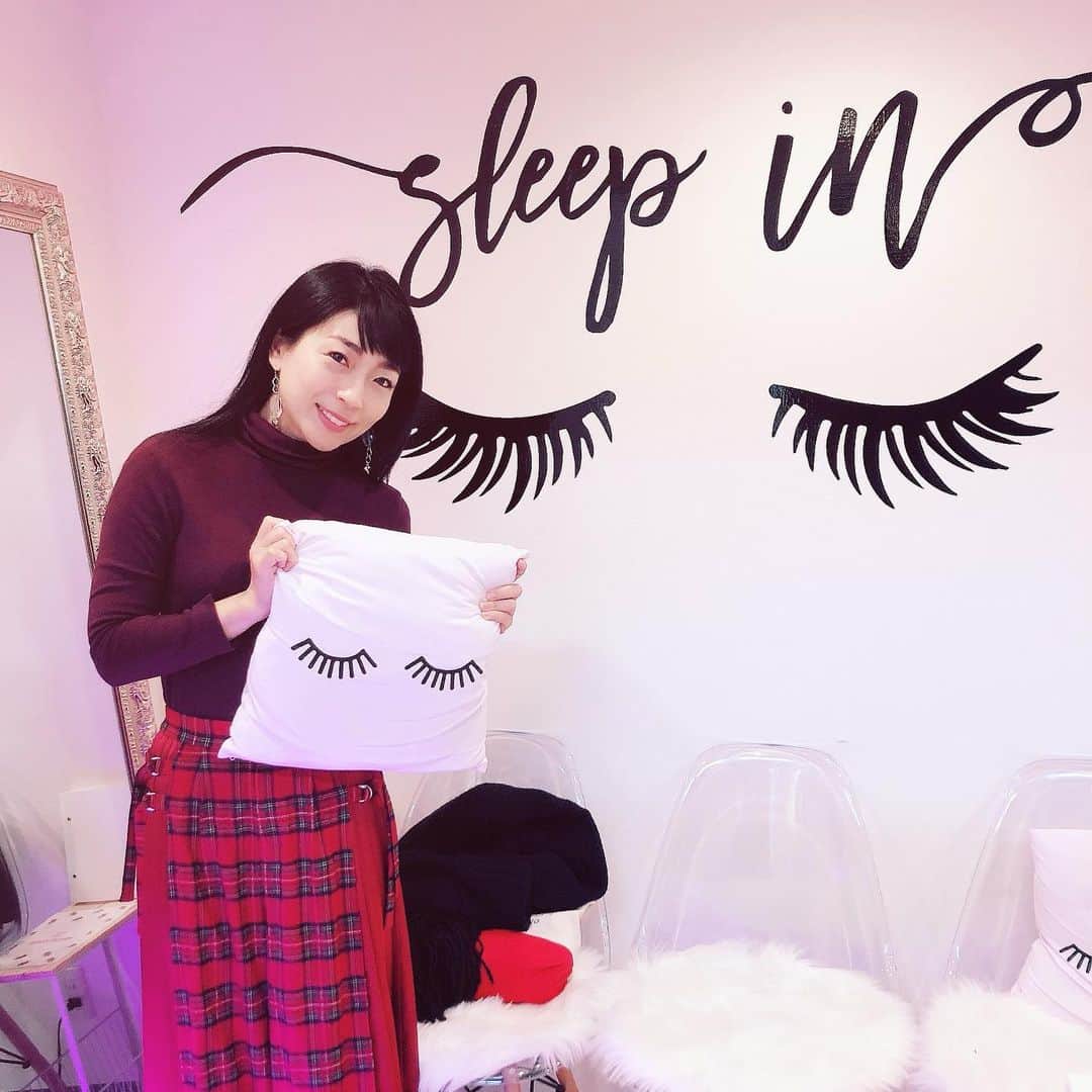 安藤あいかのインスタグラム：「最近、マツエクつけたよー🌞復活！ すっぴんでも無敵だよ！  #midnightlush #マツエク #恵比寿」