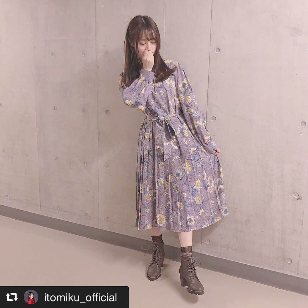 GRLさんのインスタグラム写真 - (GRLInstagram)「#repost @itomiku_official via @PhotoAroundApp  みくです☺︎ バンドリ舞台挨拶のお洋服たち♡  すべて @grl_official さんのものです！ グレイルさんいつも可愛いお洋服ありがとうございます😊  #バンドリフィルムライブ #バンドリ舞台挨拶ツアー #こころだから黄色多め #grl ・・・ #グレイル #伊藤美来」11月9日 9時21分 - grl_official