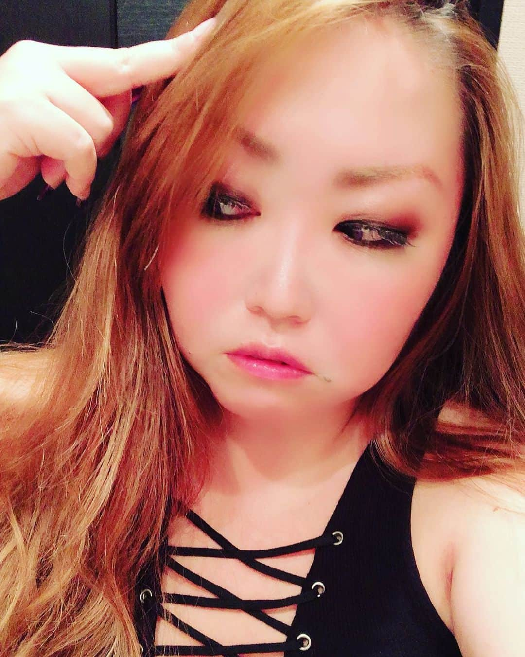 有奈めぐみさんのインスタグラム写真 - (有奈めぐみInstagram)「私のインスタ、Twitterなどからひろっての写真無断使用はご遠慮ください。私が公式でやっているのはTwitter0507megu、このインスタ、あとお店の写メ日記です。全て有奈めぐみとしてやっています。違う名前でのエロ垢とかやってないから信じないでください。悪質なものを見つけた方々はご連絡をください。地方風俗店で無断使用されたり、悪口言われたり、Twitterで私の旦那気取りされたり、エロ垢やられたり、たまんねーですよwSNSってめんどくさいって思っちゃうけど、でもSNSの皆さんからのご報告でどれもこれもちゃんとマネージャーに報告、事務所が適切に動いてくれて解決出来ているのは皆さんのお陰です。これからもよろしくお願いします。 #av #41歳 #熟女 #風俗嬢 #渋谷 #原宿 #バンビプロモーション #所属 #写真無断転載禁止 #kカップ #舌ピアス #2連」11月9日 1時51分 - arina_megu