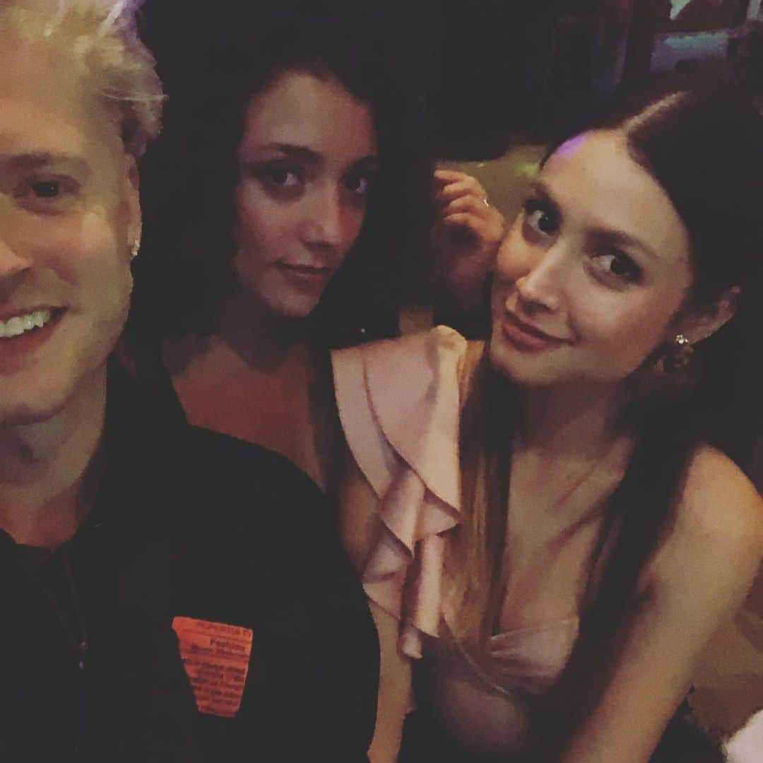 ナッシュ・オーバーストリートさんのインスタグラム写真 - (ナッシュ・オーバーストリートInstagram)「Celebratin’ after our first show back at @thepeppermintclub ... I’m pretty sure no one let me say no to a tequila shot.  I’m not mad」11月9日 1時47分 - nashoverstreet