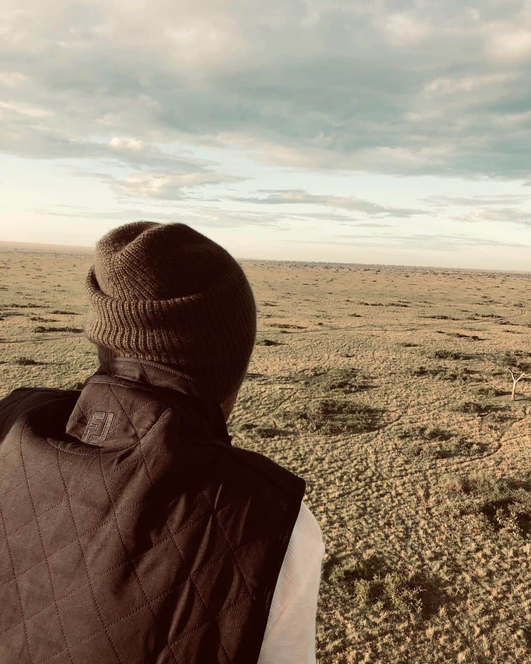 リュカ・プイユさんのインスタグラム写真 - (リュカ・プイユInstagram)「🇰🇪 Kenya 🇰🇪 Maasai Mara National Reserve ☀️ Wildlife 🦁🦒🦓🐵🦏🐆🐗🦅🐯🐊🐘 ❤️ @clemencebdlf ❤️」11月9日 2時42分 - lucaspouille