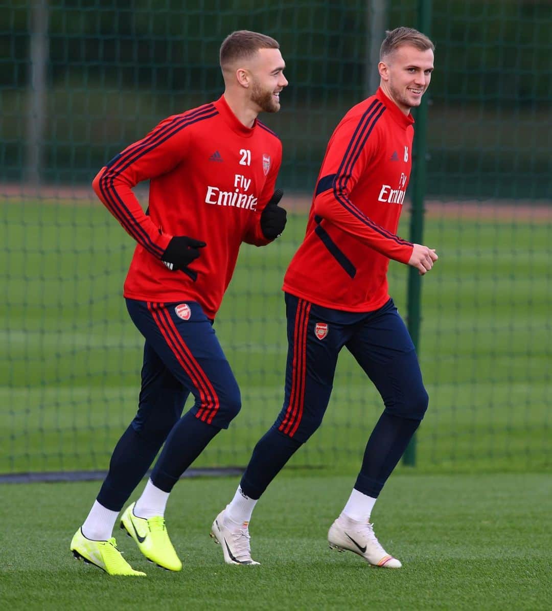 カラム・チャンバースのインスタグラム：「Let’s go! 👊🏼 • • #coyg」