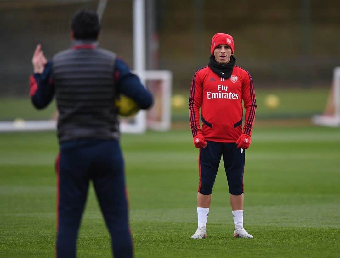 ルーカス・トレイラさんのインスタグラム写真 - (ルーカス・トレイラInstagram)「Mañana partido importante vs LeicesterCity #PremierLeague⚽️ #ComeOnGunners🔴 #LT11」11月9日 3時40分 - ltorreira34