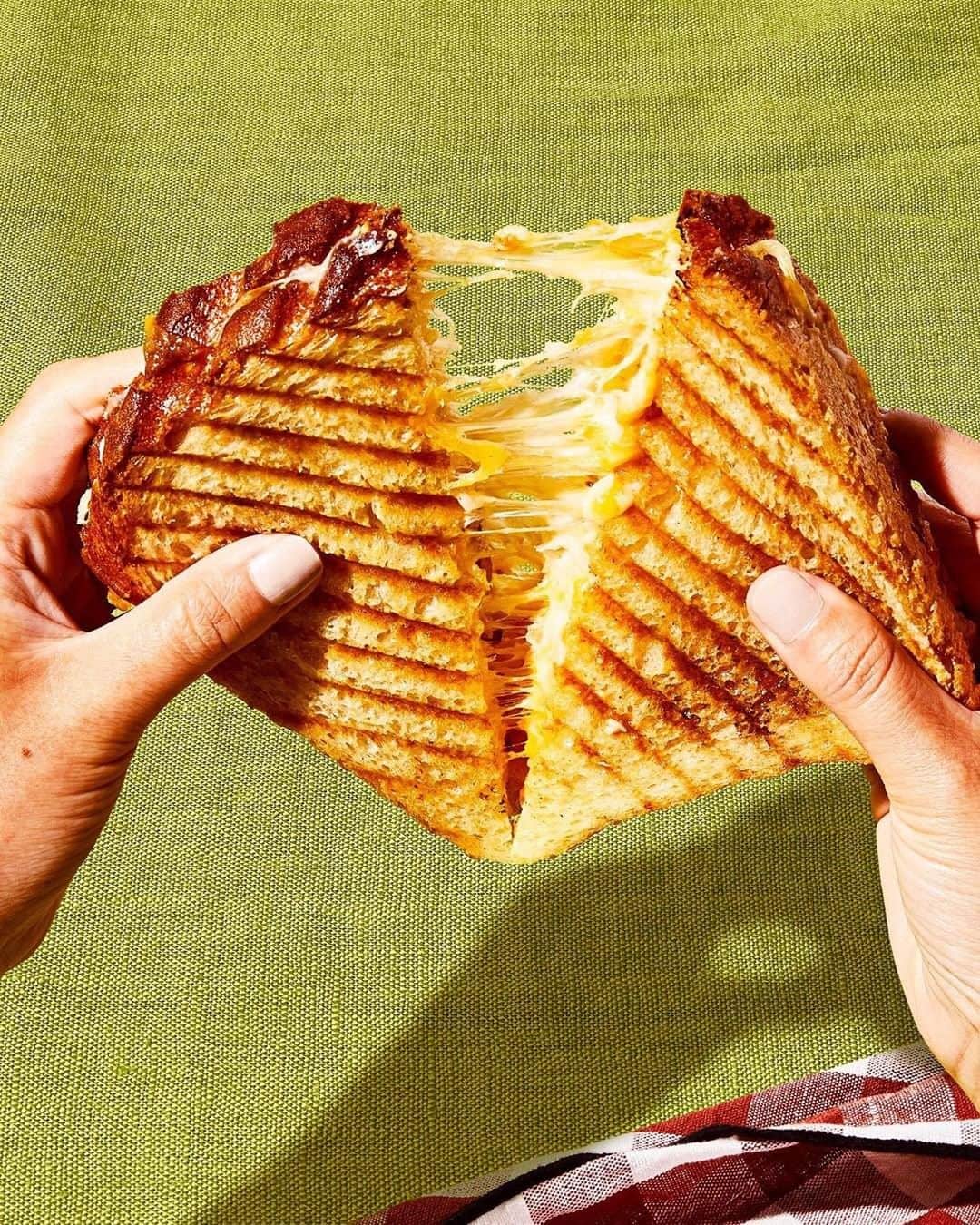 Chobaniのインスタグラム：「There’s still time to try our grilled cheese on @balthazarny Pullman bread at the Café. Take a friend and pull the cheese from end to end. 📸@codyguilfoyle」
