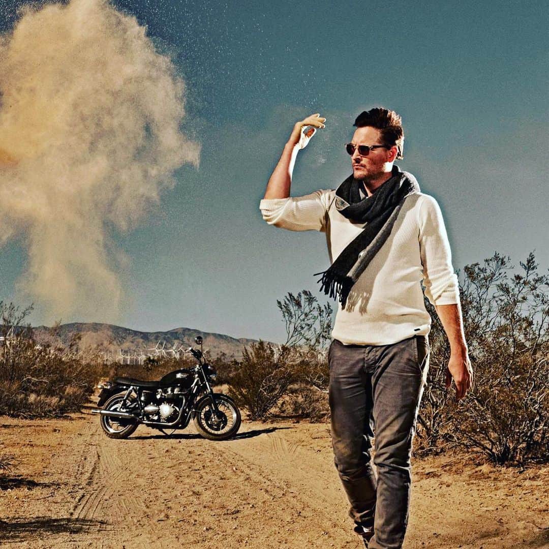 ピーター・ファシネリのインスタグラム：「Caption this... @motospiritmag」