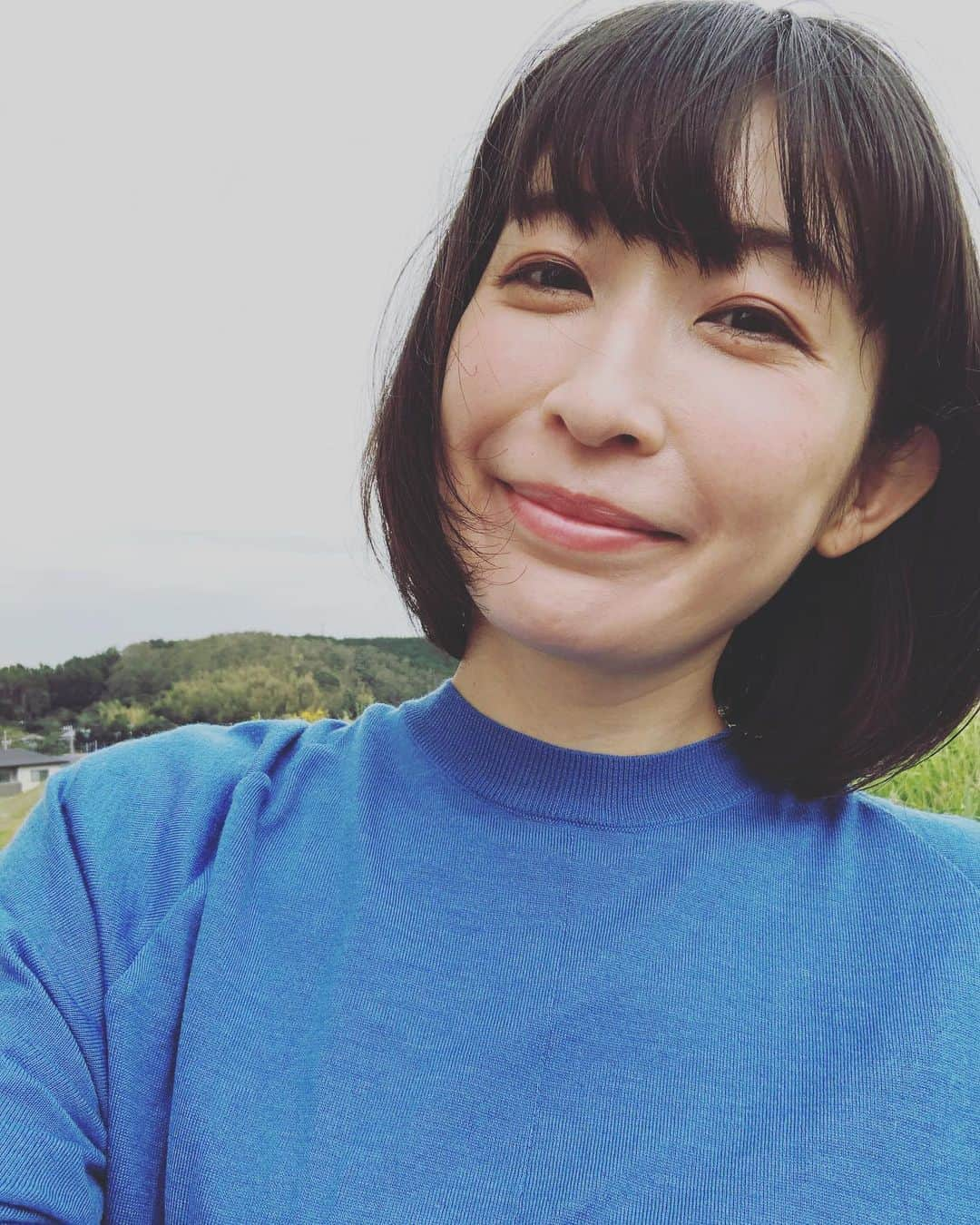 小野真弓さんのインスタグラム写真 - (小野真弓Instagram)「おはようございます^_^ 今日も早起きな小野家🏡 かーさんは学校です✂️今日は裏方🐶✨いつものお仕事は表方💃スイッチ切り替えです☝️ どんな仕事も奥が深い📚 #見習いトリマー#トリミング学校#犬活#いよいよテスト#現在B#目指せA級#学生#大人の学校生活  お休みのお知らせ🔥 毎週土曜チバテレ生放送は、高校生ラグビーの為、本日お休みです📺宜しくお願い致します。 皆様も楽しい週末を🙋‍♀️✨」11月9日 6時40分 - hanaharuaroi