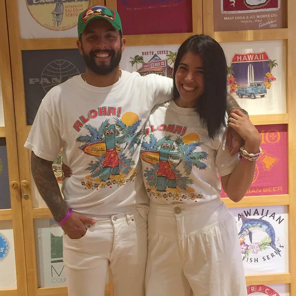 マリブシャツのインスタグラム：「😍Gumby Lovers sharing some Aloha at our Shops at Wailea store 🤙🏽」