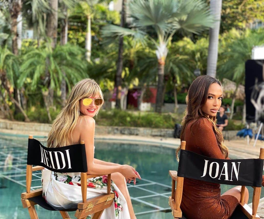 ジョアン・スモールズさんのインスタグラム写真 - (ジョアン・スモールズInstagram)「Real Hot Girl Sh*t @heidiklum 💫⭐️💫」11月9日 7時56分 - joansmalls