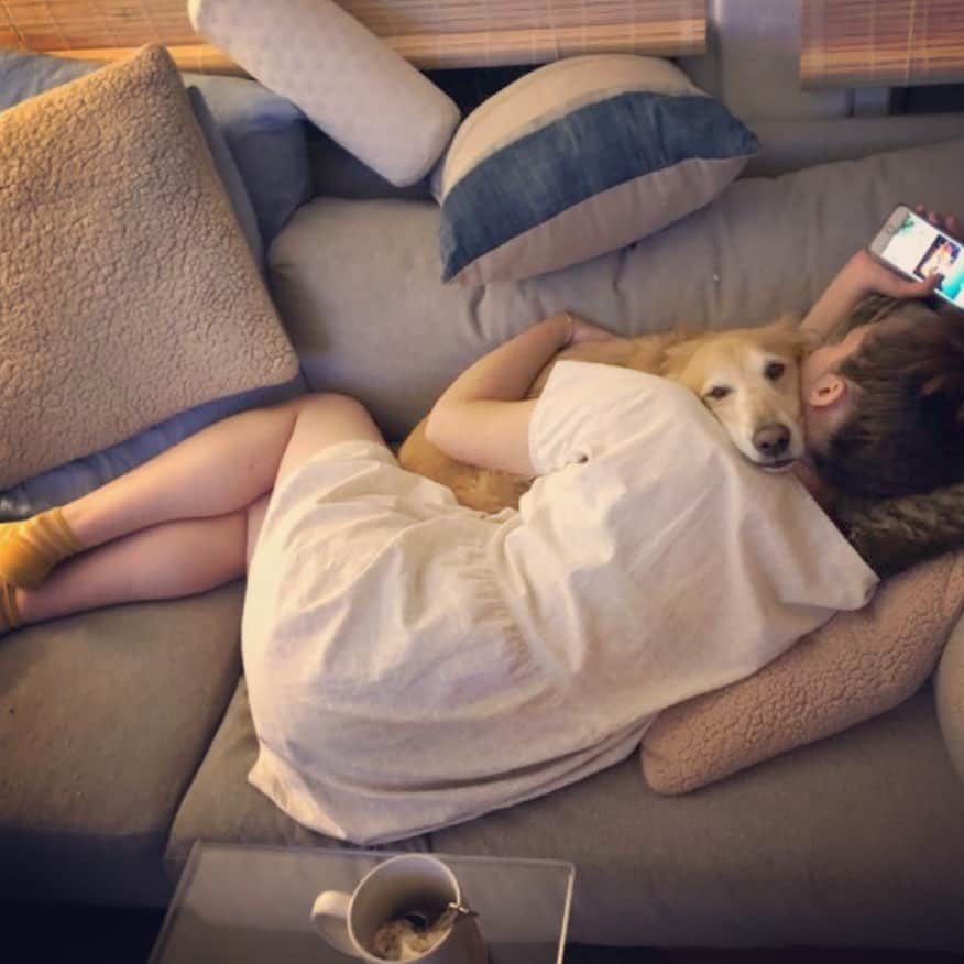 クリスティン・ウッズのインスタグラム：「Adopt dogs 🐶 💖」
