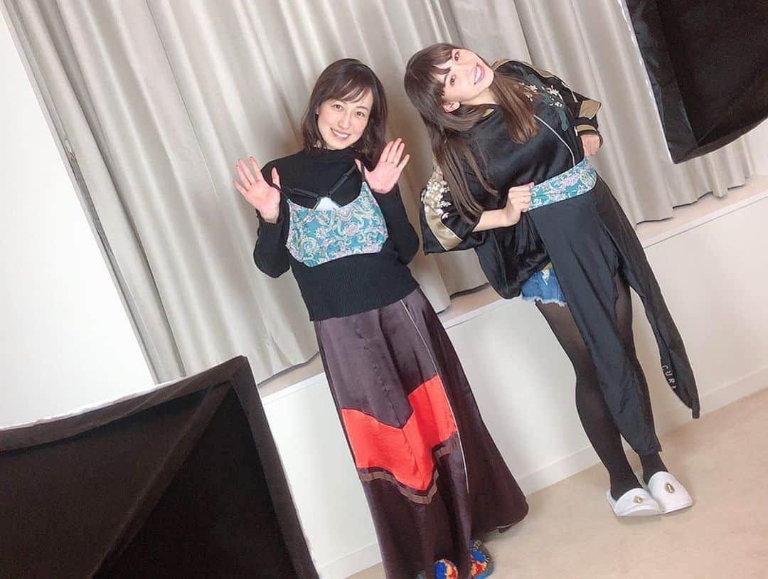及川奈央さんのインスタグラム写真 - (及川奈央Instagram)「先日の #ケイリン女子部 #もちよりパーティー #女子会 #ランチ飲み　#お誕生日お祝い にのおめでとう #二宮歩美 #滝沢いしす」11月9日 17時35分 - naooikawa