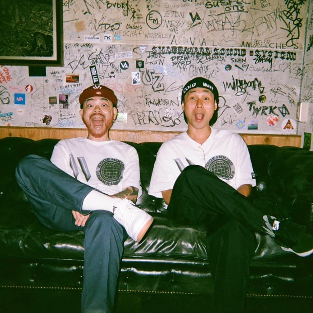 のインスタグラム：「🤪😲 This is pretty much how we DJ. 基本こんな感じのテンションでDJやってます」