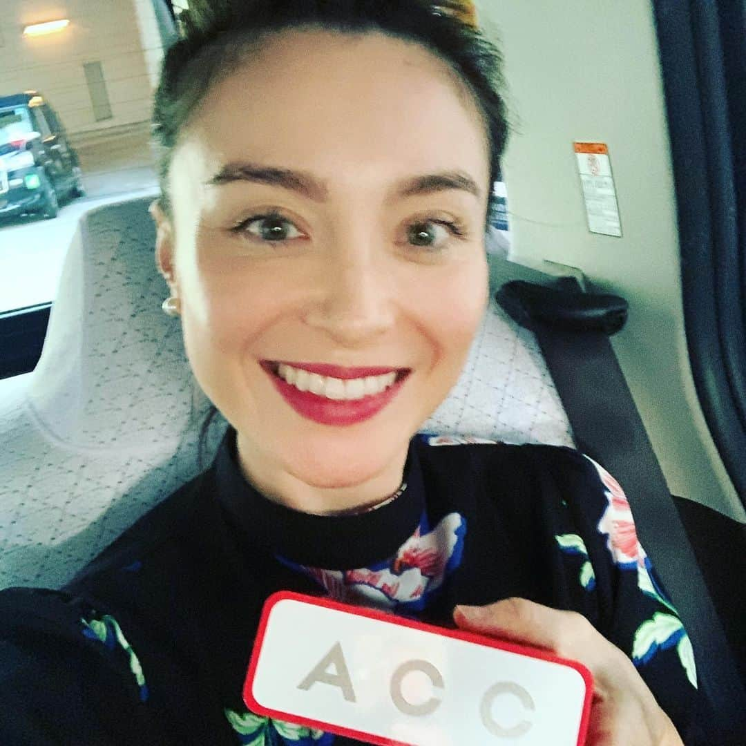 エミ・マイヤーさんのインスタグラム写真 - (エミ・マイヤーInstagram)「Thank you 「2019 59th ACC TOKYO CREATIVITY AWARDS」for this Award in the Radio and Audio Craft category! It is a ceremony for the Japanese advertising and media industry and the radio ad won Gold for innovation and used my song “Space.” It’s very gratifying to hold a physical award in my hand.. very honored🙏💙私が曲"Space"を提供したキンチョーのラジオCMが、広告業界でもっとも権威のあるACC（TOKYO CREATIVITY AWARDS）の総務大臣賞／ACCグランプリを受賞しました。それにともない私自身もラジオ＆オーディオ広告部門 Aカテゴリーのクラフト賞を受賞することになりました。スタッフの皆さん、#町田康 さん、尾上さとこさん、ありがとうございました！面白いので、是非聞いてくださいね。(”Space”は5：05〜からの6本目です！) http://www.acc-awards.com/festival/2019fes_result/detail.html?awards=ie&entryId=RA190272  #ACC #acctokyocreativityawards  #草なぎ剛 さま、#香取慎吾 さまも出席でビックリ‼️#リリーフランキー　さまとツーショット😌👍 ・ ・ ・ ・ ・ ・ ・ ・  #万引き家族 #ShopliftersMovie #modelpress #モデルプレス　#SMAP #スマップ　#lilyfranky #industry #industryawards #ラジオ　#キンチョー」11月9日 18時36分 - emimeyer