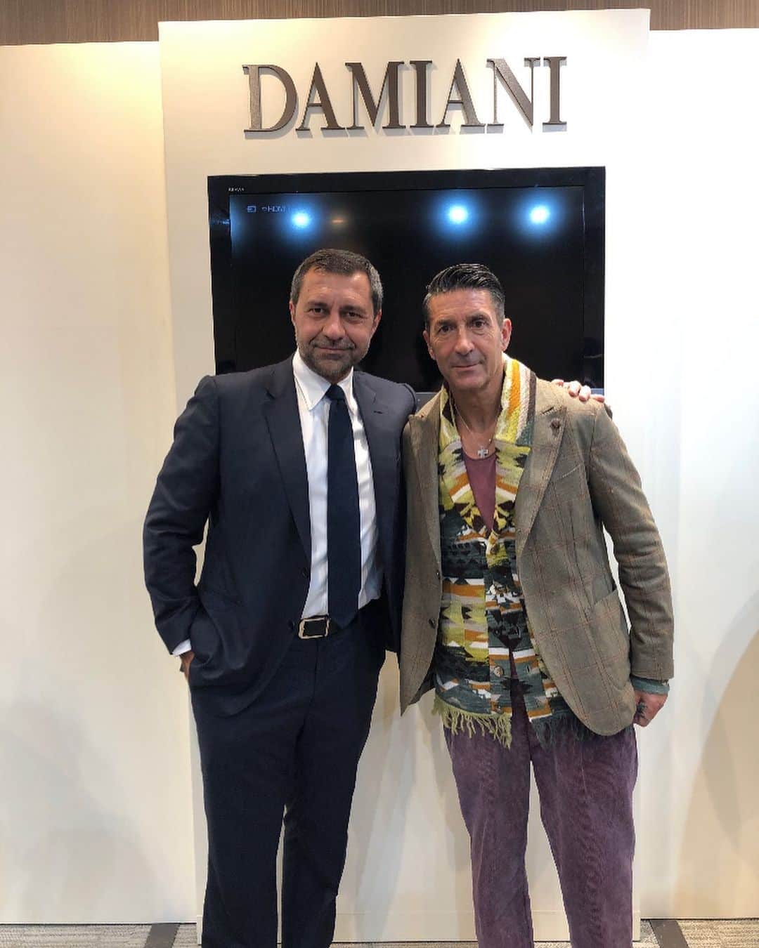 のインスタグラム：「DAMIANI #dolcevita #shangrilahotel #shangrilahoteltokyo #piacererestorante #ladolcevita #menu +Damiani ##damiani  #damianipneus  #damianijewelry  #damianijewels  #damianiofficial  #damianibelleepoque  #damianigioielli  #elenadamiani  #damianidside  #damianieden  #damianihome  #damianidicon  #damianieditore  #damianizando  #damianimasterpiece  #damianiclub  #damianimargherita  #damianierossi  #damianimetropolitan  #damianiocchiali  #damianiminou  #damianimimosa  #damianik」