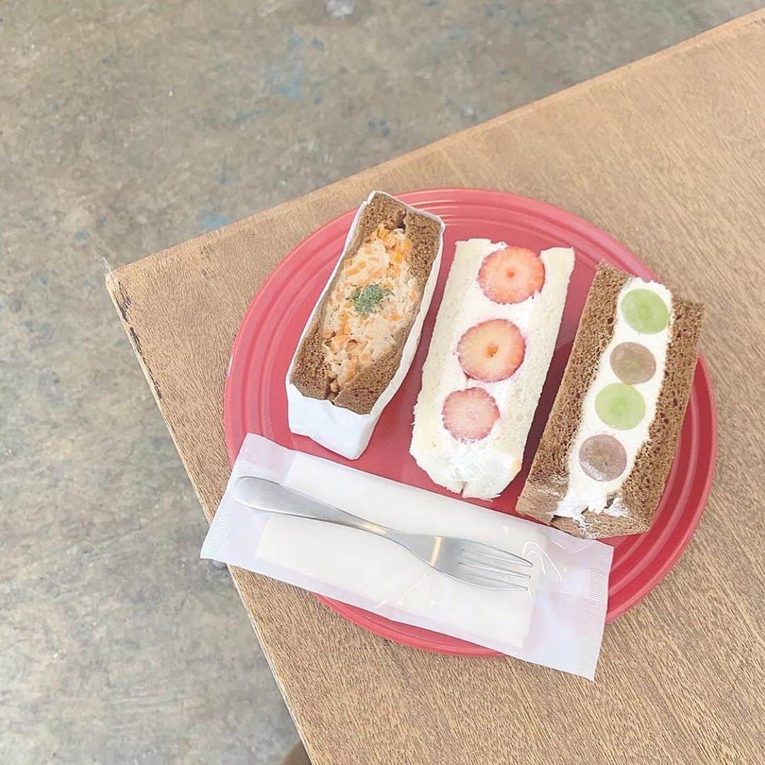 ローリエプレス編集部のグルメインスタ