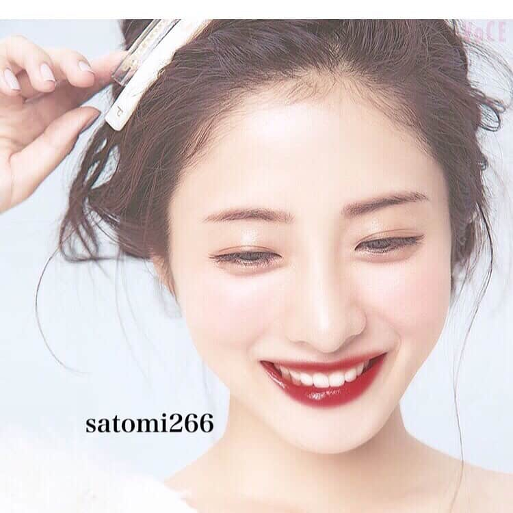 石原さとみ　ファンアカウントのインスタグラム：「・ ・ ・ #石原さとみ #ishiharasatomi #satomiishihara #石原さとみ好きな人と繋がりたい #石原さとみ好きな人いいね #美女 #綺麗 #可愛い #石原里美 #이시하라사토미  #fff #love #likeforlikes #likeforfollow #loveyourself #prettygirls #smile #❤︎」