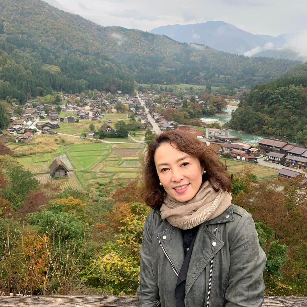 のインスタグラム：「ママ友　ちーちゃんとの白川郷へ先日行ってきました！」