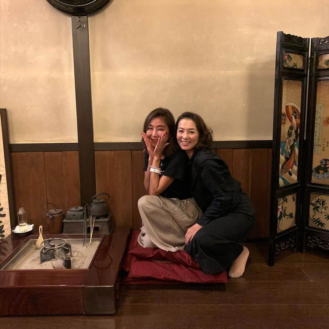 河野景子さんのインスタグラム写真 - (河野景子Instagram)「食べて笑って寛いで！ 良い時間😊✨」11月9日 11時41分 - keikokono1112