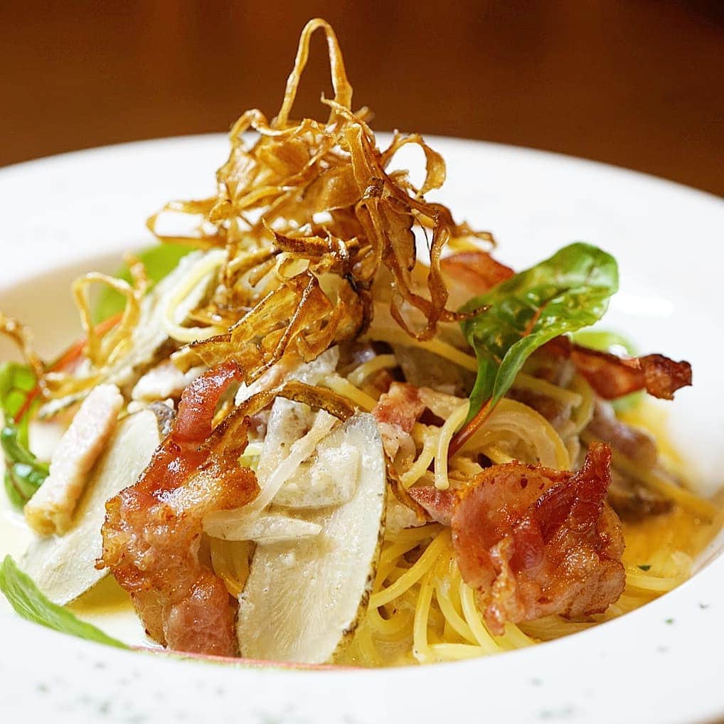 石関友梨のグルメインスタ