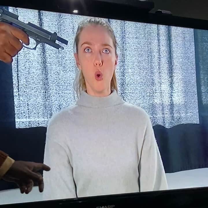 ヴラダ・ロスリャコヴァのインスタグラム：「Adult play with Mr. Carl Ford 😬」