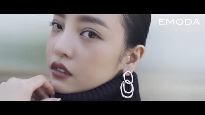 ク・ハラのインスタグラム：「EMODA 2019 winter collection x HARA.  @emoda_official @emoda_snap #emoda #emoda_hara」