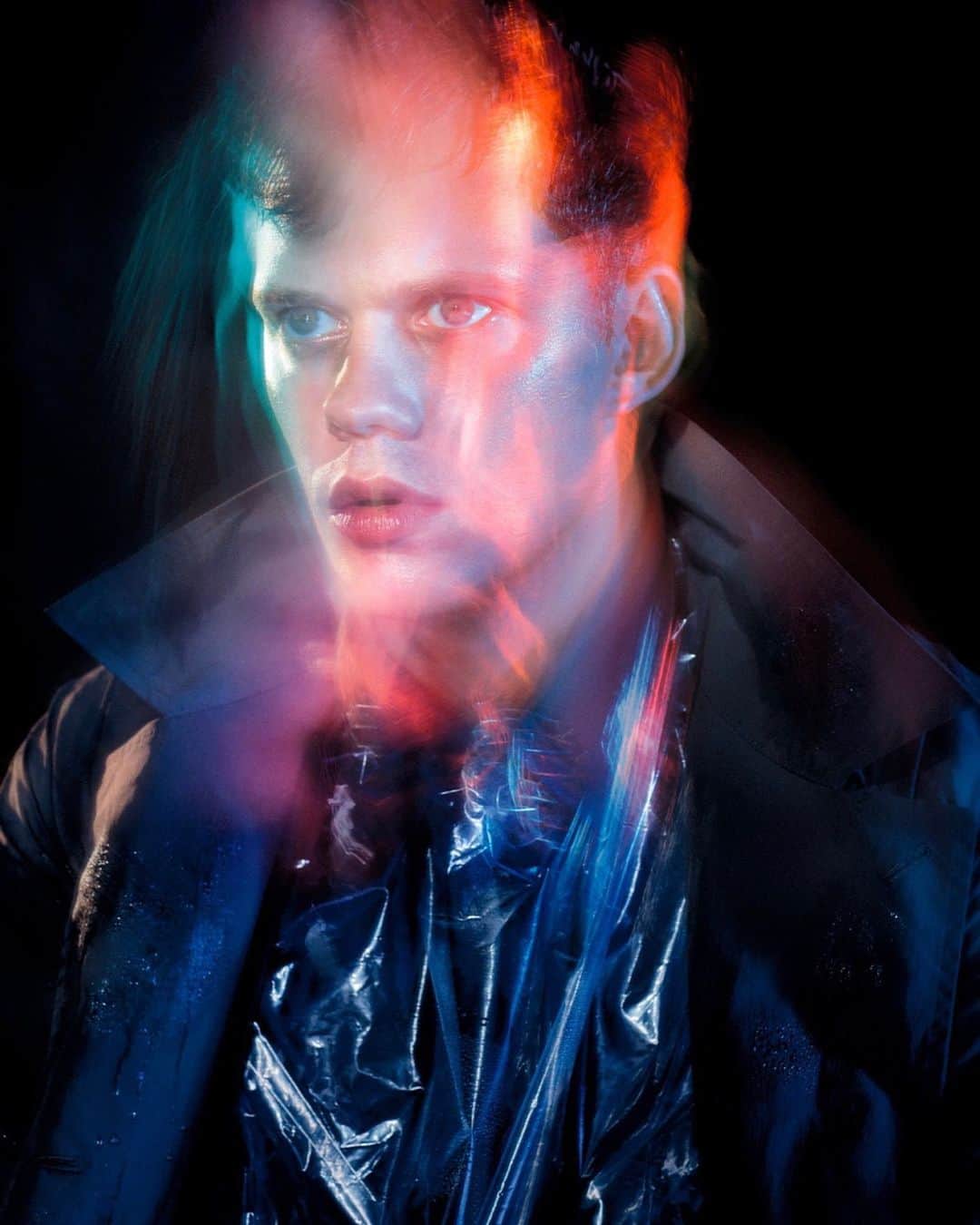 Shun Watanabeのインスタグラム：「@numeroart issue 5  #francisbacon homage cover story starring @billskarsgard_  Photography @timrichardsontv  Creative Direction @azxo Hair @ramsell  Make up @natashaseverino_makeup  Styling @shun_watanabe  Styling Assistants @michael_alexanderv  @atsukiito_  #numeroart  #billskarsgard」