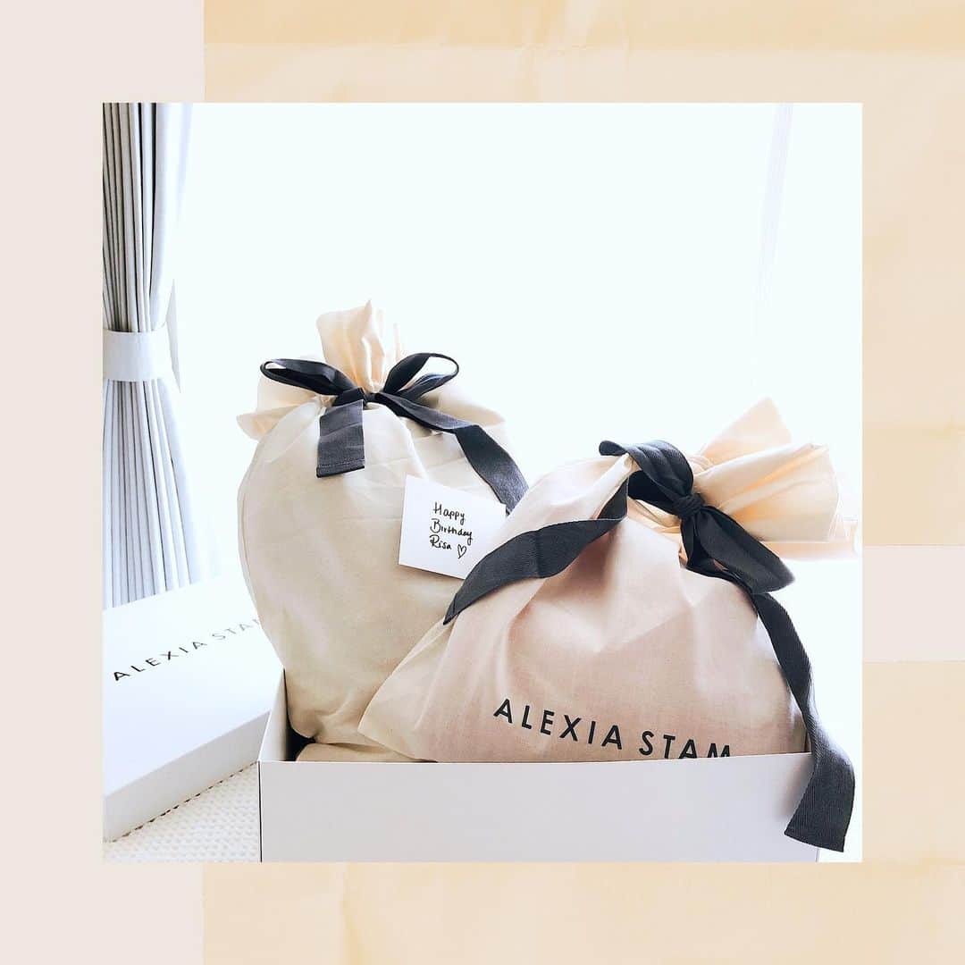 RisaWisteriaさんのインスタグラム写真 - (RisaWisteriaInstagram)「Birthday gift from @alexiastam1988 @alexiastam_official 😍💗💗💗 Untying a ribbon like this is the best moment😍😍😍Isn’t it??💝💝💝 Thank you soooo much💕 Love all crew of  @alexiastam_official 💝💝💝」11月9日 14時29分 - risa_the_m_e