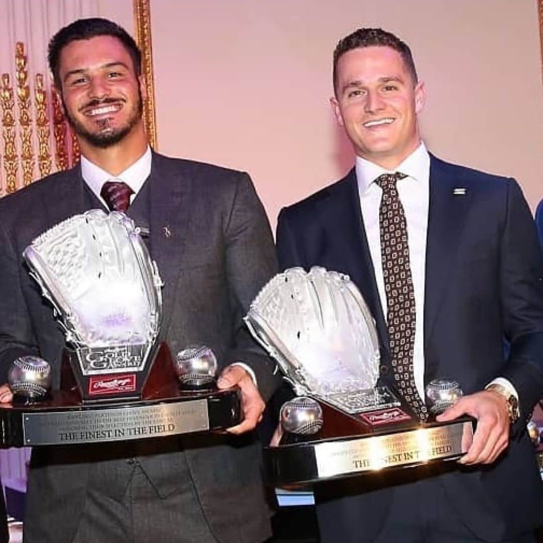 MLBさんのインスタグラム写真 - (MLBInstagram)「Former high school teammates, Nolan Arenado and Matt Chapman, have now won back-to-back Platinum Glove Awards. 🏆🏆」11月9日 14時34分 - mlb