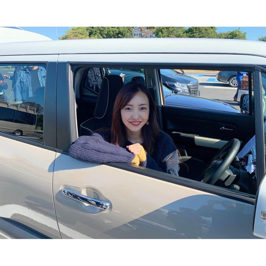 板野友美さんのインスタグラム写真 - (板野友美Instagram)「🚗³₃Boooon!♡ #極上空間 #ロケ」11月9日 17時15分 - tomo.i_0703