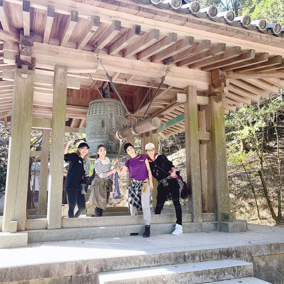 片瀬仁美さんのインスタグラム写真 - (片瀬仁美Instagram)「#山登り#ラストサムライ撮影寺#姫路#セクシー女優#片瀬仁美#カプセルエイジェンシー#紅葉間近」11月10日 3時55分 - hi10383bi