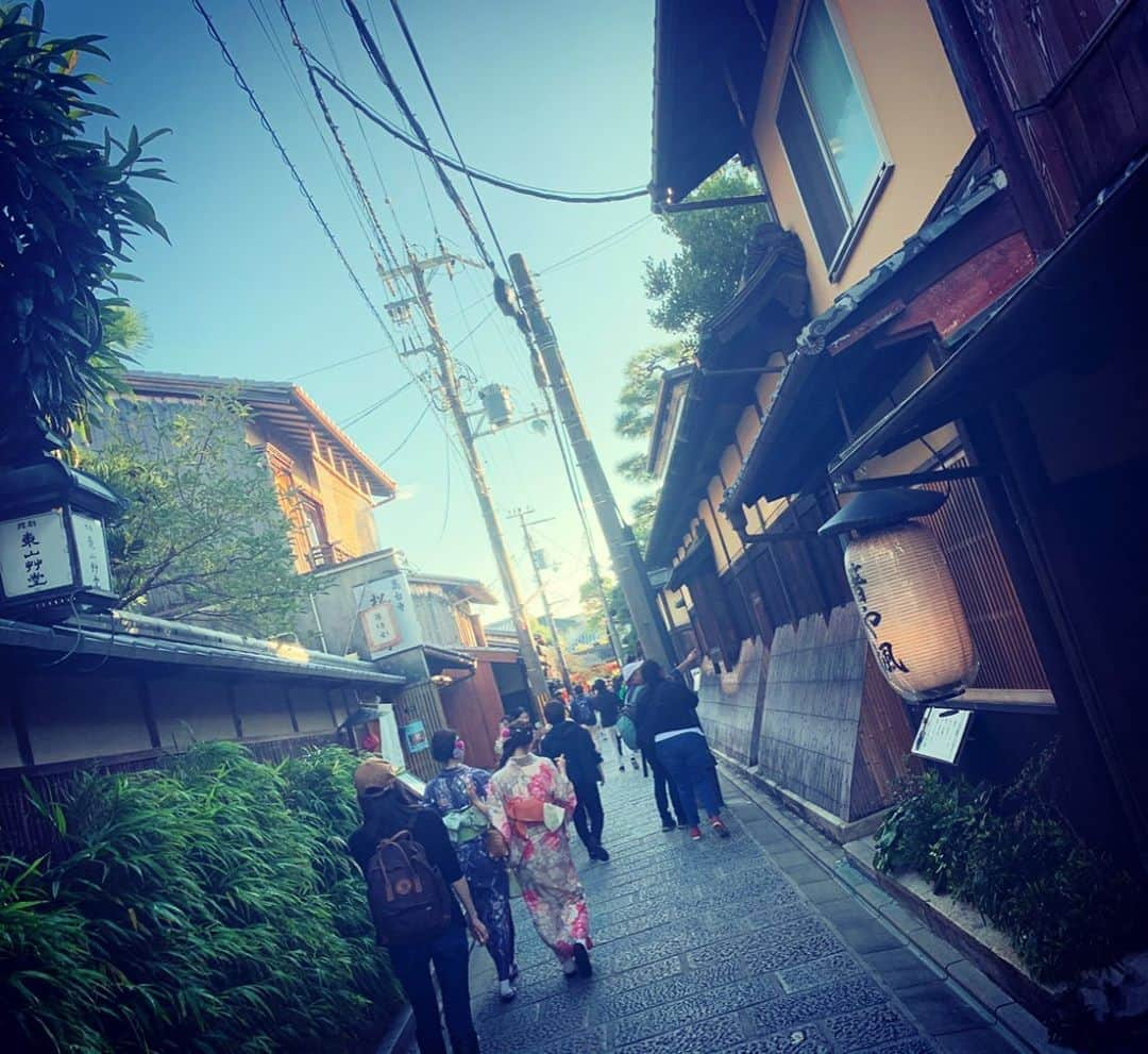 上坂嵩さんのインスタグラム写真 - (上坂嵩Instagram)「友人と #京都散歩 🍁  #京都 #メーテレ #上坂嵩」11月9日 19時25分 - takashi_uesaka_nbn