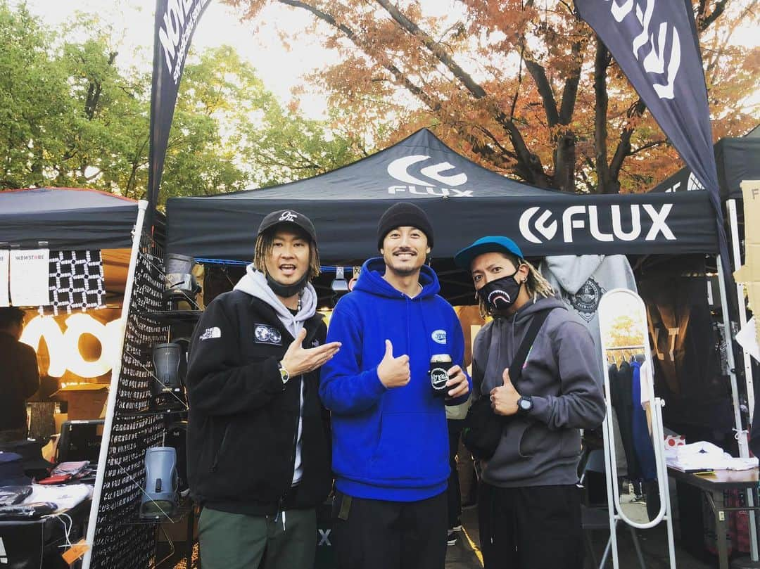 TOMO さんのインスタグラム写真 - (TOMO Instagram)「タカさんいつもありがとうw  今シーズンも滑りましょうw  それか🍺w  #dapump #snowboard #東京雪祭」11月9日 19時38分 - dp_tomo0561