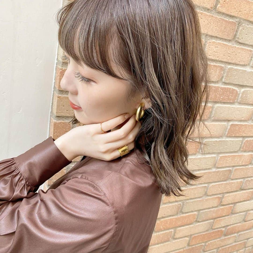 ムサシさんのインスタグラム写真 - (ムサシInstagram)「. new hair colour 🍫 お気に入りチョコレートブラウン 安定のアッシュで少し暗くしたよ いつもありがとうございます☺︎✨」11月9日 20時01分 - ___musashi.___