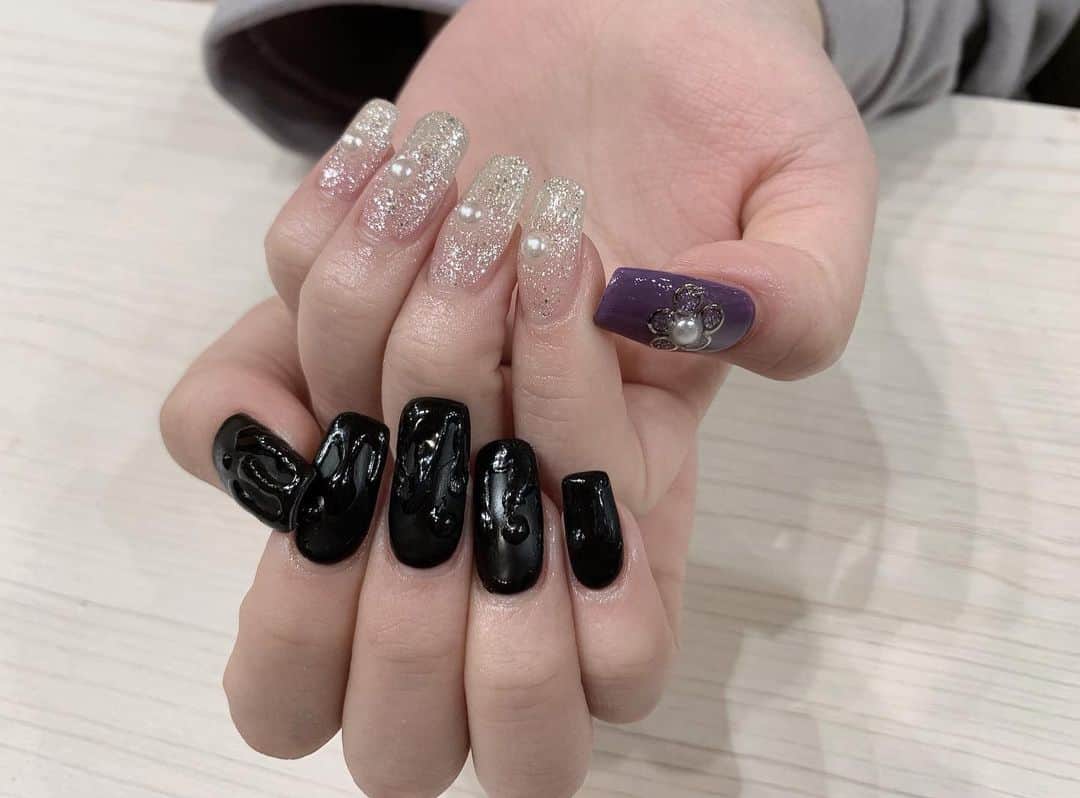 おもてちゃんのインスタグラム：「. new nails☺︎」