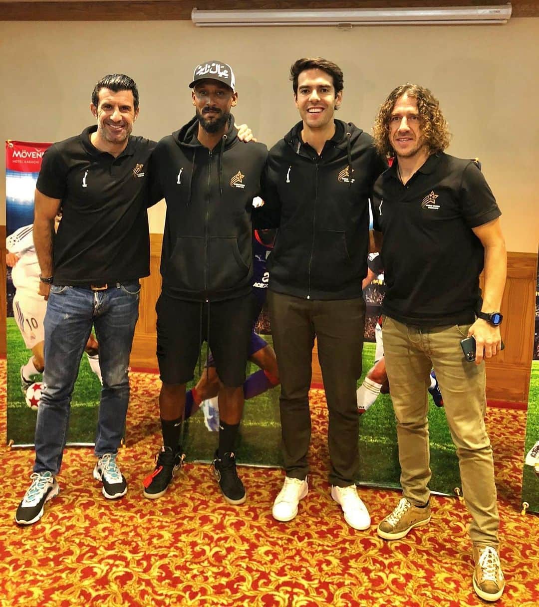 カルレス・プジョルのインスタグラム：「Welcome Pakistán!! Necesitamos un portero, ¿a quién pondríais?  We need a goalkeeper! Who would you pick?」