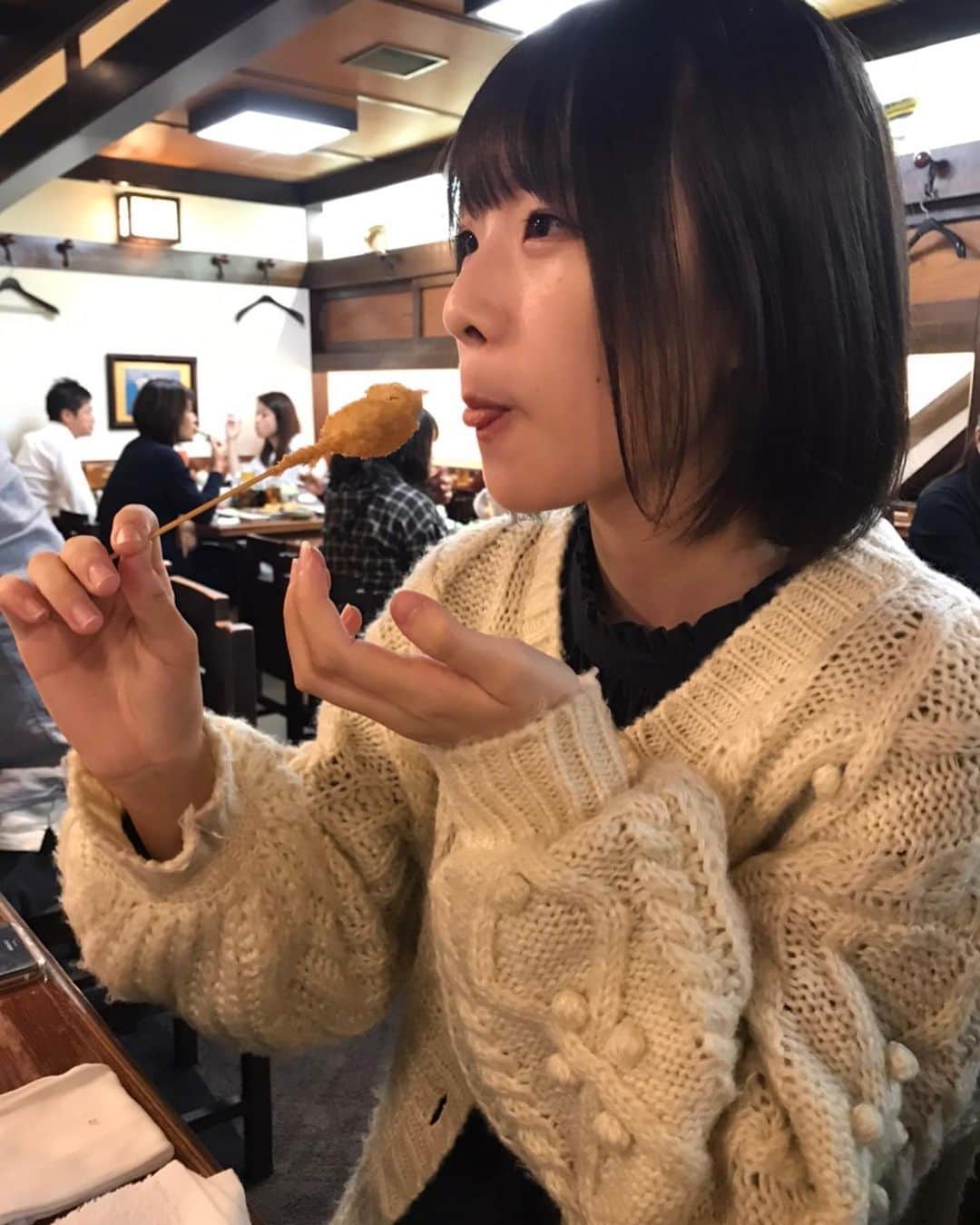 南端まいなのインスタグラム：「へへ…美味しかった #串かつ」