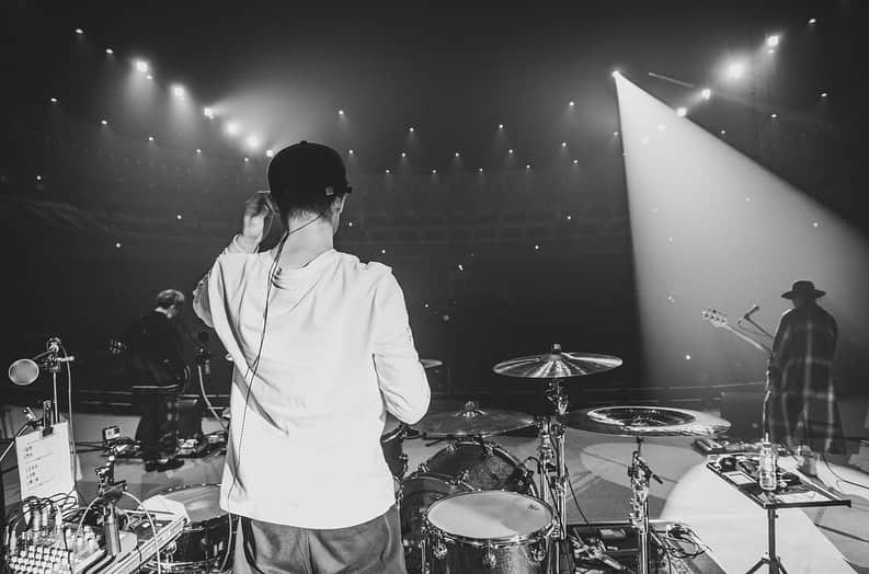 藤原広明さんのインスタグラム写真 - (藤原広明Instagram)「横浜アリーナ『バズリズム LIVE 2019」 photo by @cazrowAoki」11月9日 21時41分 - hiroaki_drums_superbeaver