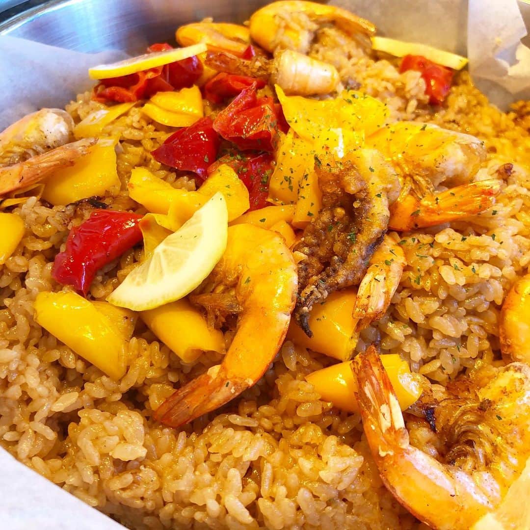 アンジェラ佐藤さんのインスタグラム写真 - (アンジェラ佐藤Instagram)「ランチでタイ料理食べ放題！(ﾉ*>∀<)ﾉ これはアジア料理好きにはたまらん！！！ #シャトレーゼガトーキングダムサッポロ #レストランヴィーニュ #今月はタイ料理フェア #カーオタンナータン  #豚肉とココナッツディップの肉の旨みとココナッツのコクのある甘さに激ハマり #ヒンナヒンナ」11月9日 22時05分 - angela_satou
