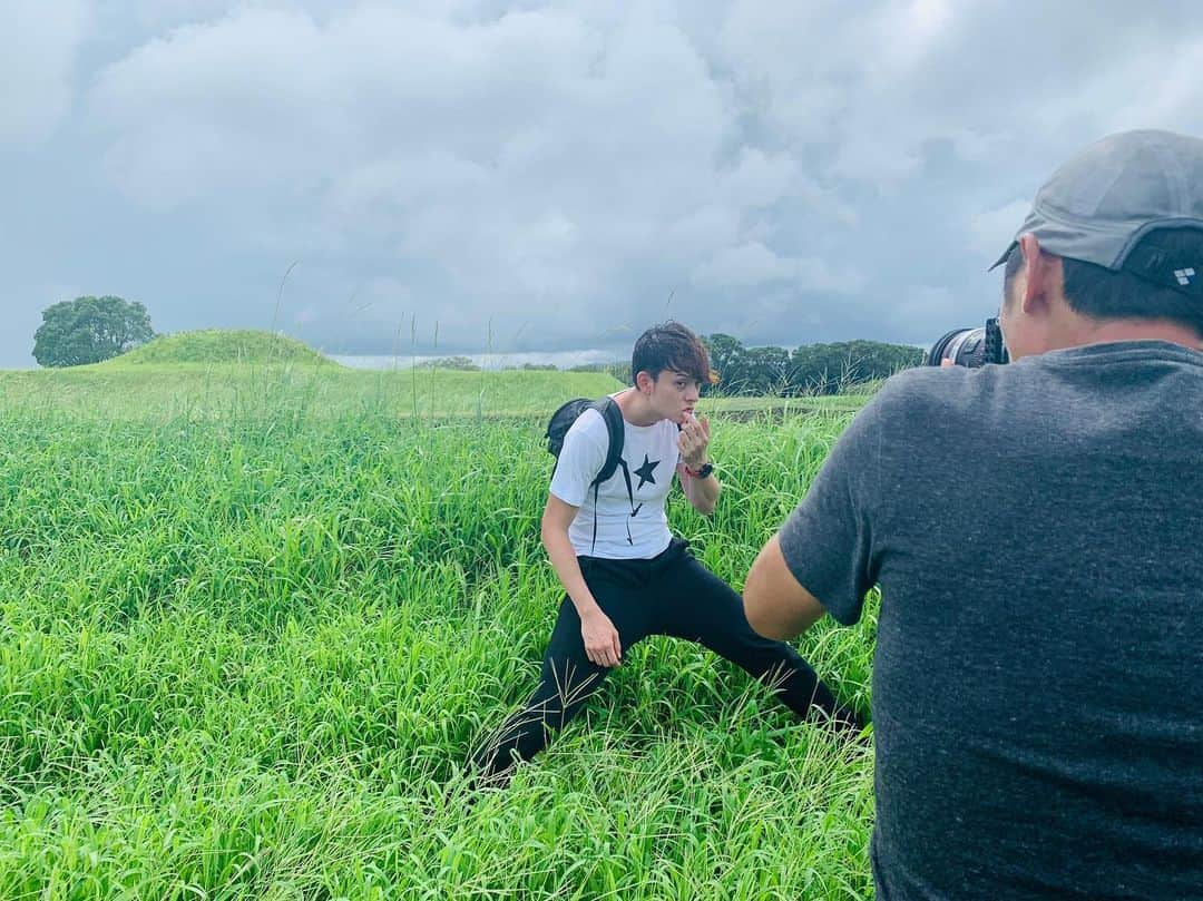 TBS「世界ふしぎ発見！」さんのインスタグラム写真 - (TBS「世界ふしぎ発見！」Instagram)「ご視聴、ありがとうございました！﻿ ﻿ ニッポンの古墳、﻿ いかがでしたでしょうか？？﻿ ﻿ なんと！ハリーさん、﻿ レキシさんからレキシネームを﻿ いただきました👏🏻﻿ ﻿ 詳しくは、番組ホームページの﻿ オフショットにご紹介しておりますので、﻿ そちらもご覧になってくださ🌾🌾﻿ ﻿ ﻿ #ふしぎ発見﻿ #ハリー杉山﻿ #濡れても﻿ #クールな男﻿ #Lovers in 古墳 #古墳とイケメン﻿ ﻿ ﻿ ﻿」11月9日 22時36分 - fushigi_hakkenad