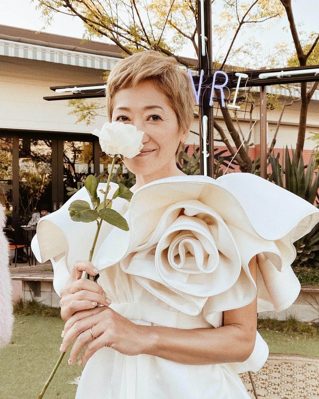 三浦大地さんのインスタグラム写真 - (三浦大地Instagram)「HAPPY WEDDING 🕊 @maguchida  綺麗で可愛くてお洒落で気持ち良いメグさんらしいウェディング。  幸せが溢れかえってたんで、溢れた分、頂いてきました。  メグさんおめでとうございます！」11月9日 22時38分 - daichi_1127