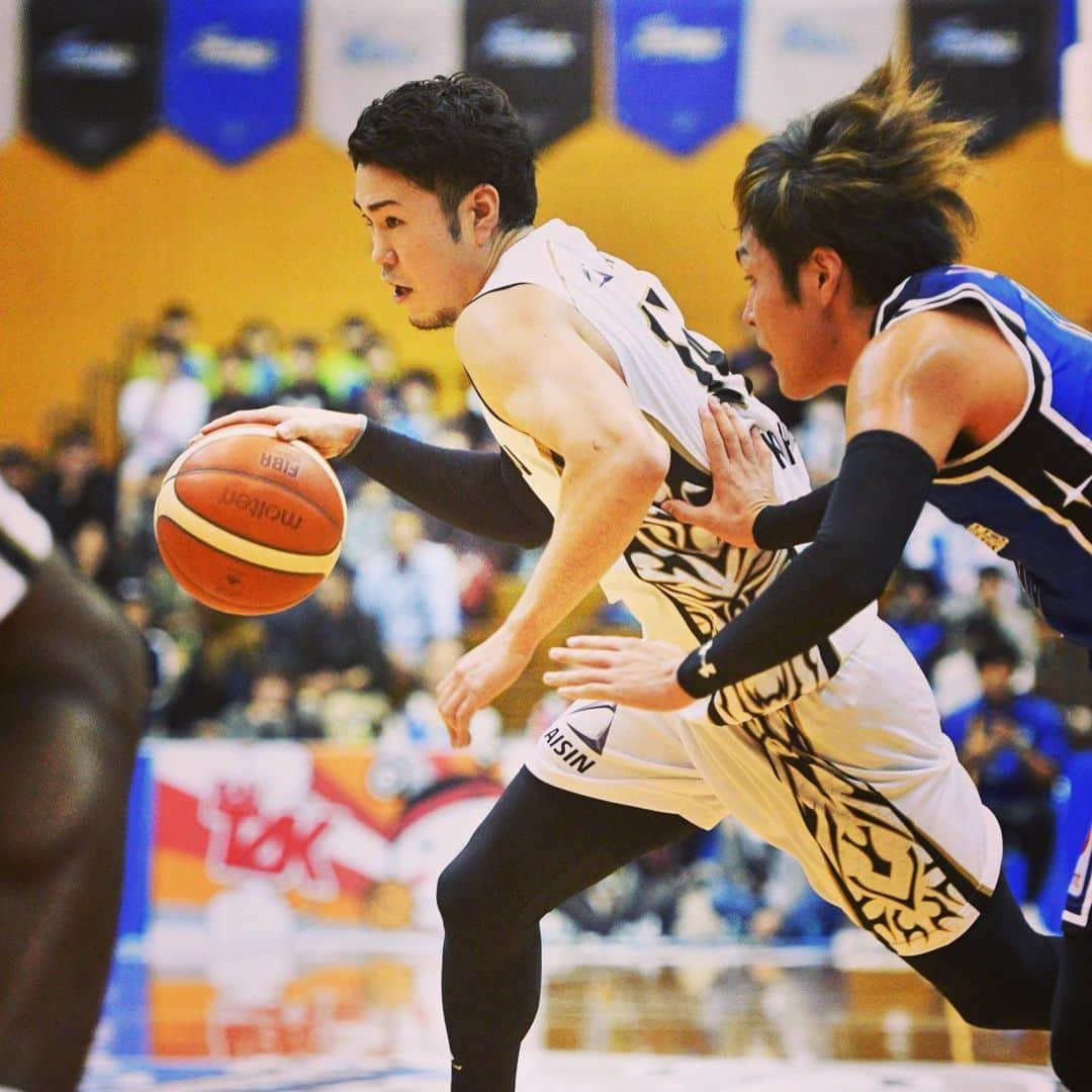 シーホース三河さんのインスタグラム写真 - (シーホース三河Instagram)「11/9（土）島根戦 #PHOTO 三河 77 - 81 島根 #シーホース三河  #Bリーグ」11月9日 22時47分 - go_seahorses