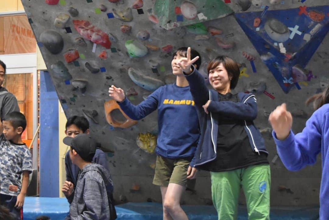 田嶋あいかさんのインスタグラム写真 - (田嶋あいかInstagram)「⭐️MAMMUT CUP⭐️ . 4年振りに開催されたMAMMUT CUPにゲストクライマーとして参加させていただきました！  中学生のころから参加してきた思い出いっぱいのこの大会。スタートが届かなくて号泣してたのが懐かしい...笑 たくさん成長させてもらったマムートカップにまた参加することができて本当に嬉しかったです。  決勝では久しぶりに出し切ることができて気持ちよかった！！ もっと頑張ろうと思えました💪  運営の皆様、ありがとうございました！  @mammut_japan」11月9日 22時50分 - tajimaaika