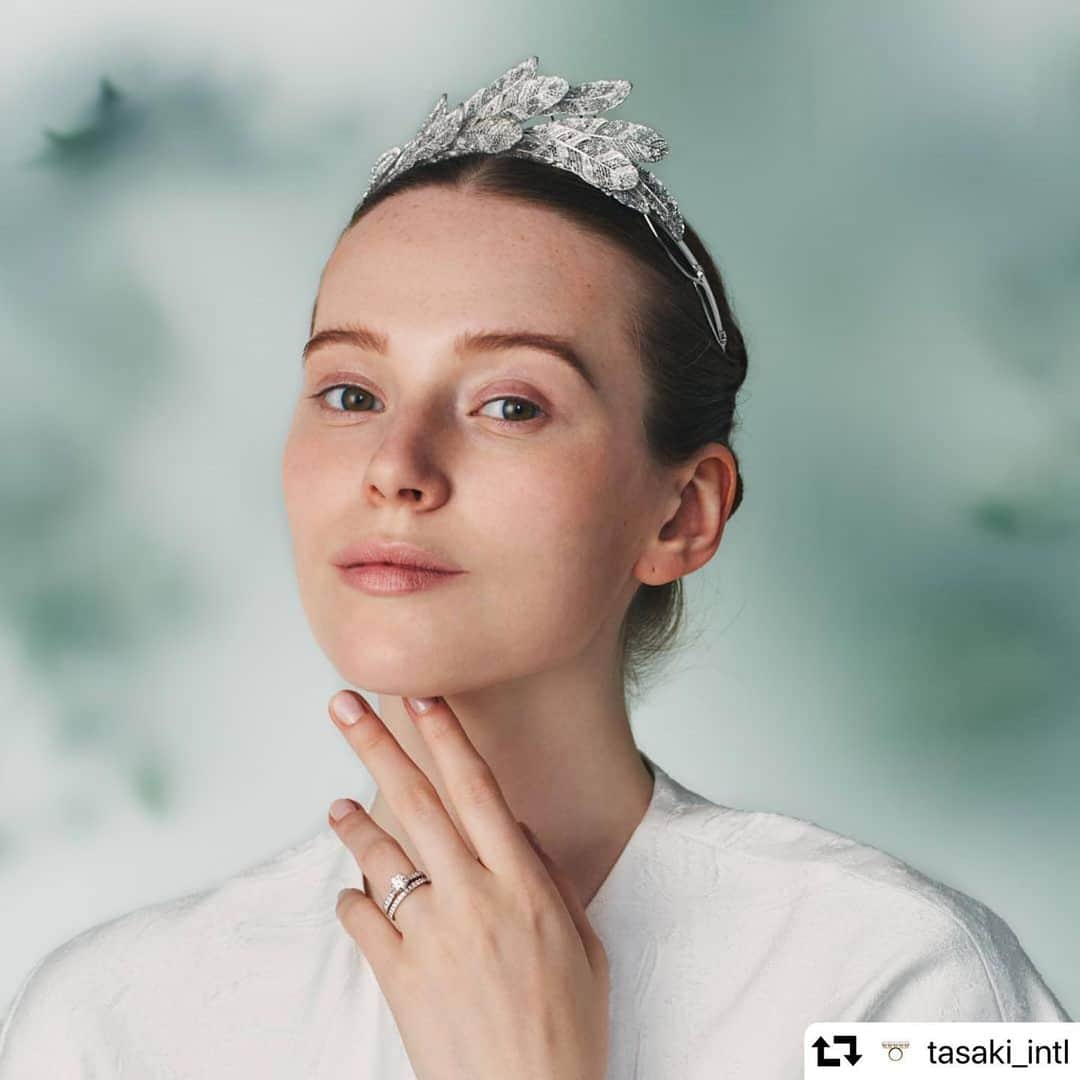 j_paris_bridalさんのインスタグラム写真 - (j_paris_bridalInstagram)「#repost @tasaki_intl ・・・ Bridal rings "PIACERE" and "BRILLANTE" feature diamonds that release pure radiance. The magnificent shimmer and simple design exude graceful beauty. #TASAKI #PIACEREDIAMOND #BRILLANTE #takeflight #diamond #Bridal #engagementring #weddingring #tiara」11月9日 22時51分 - j_paris_bridal