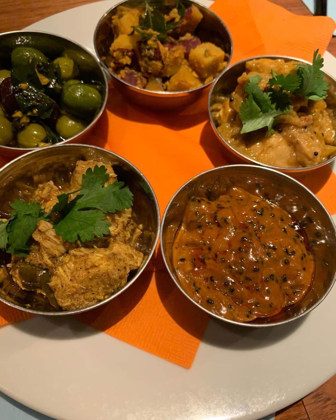 黒沢薫さんのインスタグラム写真 - (黒沢薫Instagram)「今夜は楽しい食事会。 #dinner #curry #yummy #spicy #music #soul #rb #singer #lovelife #instafood #instacurry #ハードコアカレーシンガー #カレーはいいなあ」11月9日 23時24分 - kaorukurosawa_lovelife